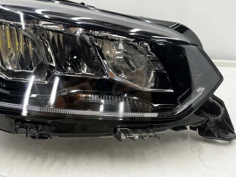 Lampa reflektor Peugeot 208 II 2008 II 19r.- PRAWA przednia full LED Europa 9855524880