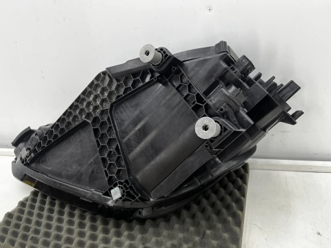 Lampa reflektor Porsche Cayenne III 9y LIFT 23r.- PRAWA przednia MATRIX Europa 9y0941060t