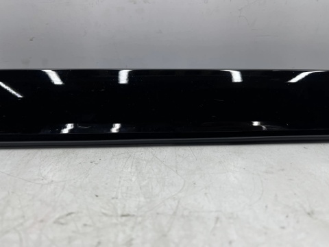 Listwa Porsche Cayenne 3 III 9y S GTS 17r.- lewa tylna nakładka dolna drzwi połysk lewy tył 9y0839095