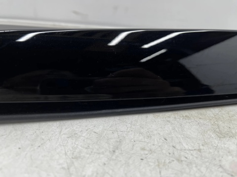 Listwa Porsche Cayenne 3 III 9y S GTS 17r.- prawa tylna nakładka dolna drzwi połysk prawy tył 9y0839096