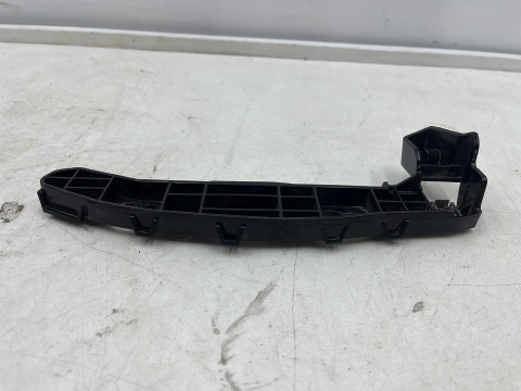 Ślizg Peugeot 208 II 19r.-lewy tył lewe tylne mocowanie wspornik uchwyt 9823232480