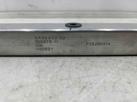 Belka zderzaka BMW X1 U12 X2 U10 23r. NOWE przednie dolne wzmocnienie pasa chłodnic przód oryginalne 5A64A32