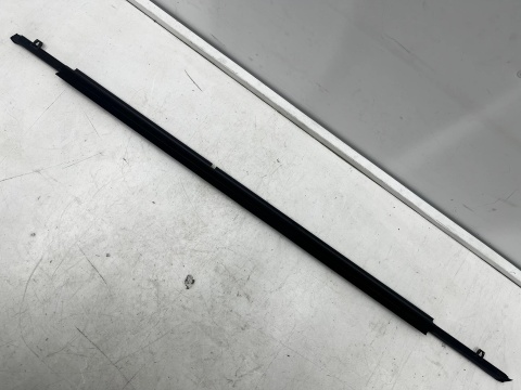 Listwa Mazda CX-5 II CX5 II KF KB 17-21r. NOWA prawa przednia uszczelka drzwi CHROM zewnętrzna szyby zgarniająca kb7w-50-640c