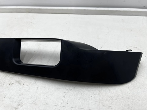 Listwa zderzaka Ford Transit Courier 1 I 17-23r. lift przód listwa lewa dolna pod zderzak osłona deflektor jt76-17779-aa