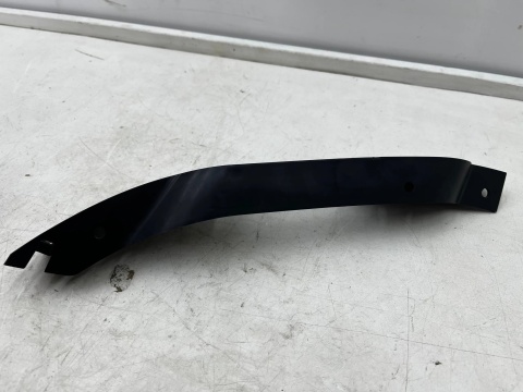 Listwa zderzaka Ford Transit Courier 1 I 17-23r. lift przód listwa lewa dolna pod zderzak osłona deflektor jt76-17779-aa