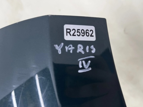 Zderzak przedni Toyota Yaris XP210 4 IV 20r.- przód 52119-0DA00