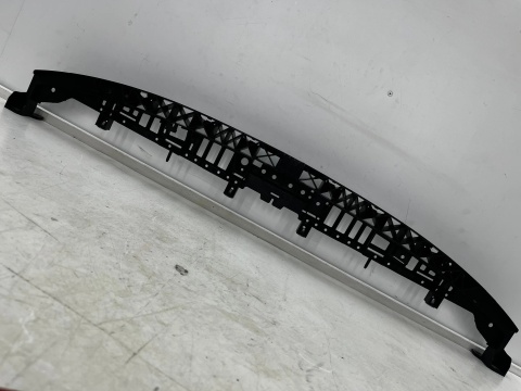 Belka zderzaka Porsche Cayenne III 9y 17r.- przednie GÓRNE wzmocnienie pasa przedniego poprzeczka chłodnic 9y0805241e