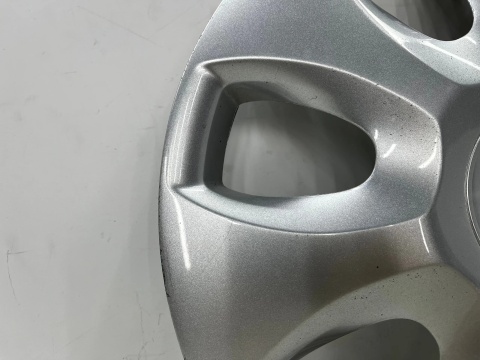 Kołpak Opel Corsa D 06-14r. 15 cali r15 kołpak oryginalny 13265184