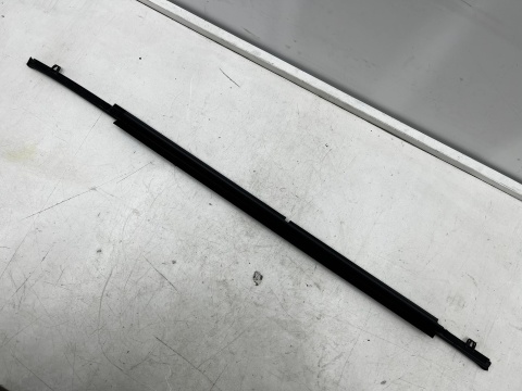 Listwa Mazda CX-5 II CX5 II KF KB 17-21r. NOWA prawa tylna uszczelka drzwi dolna CHROM zewnętrzna szyby zgarniająca kb7w-50-660c