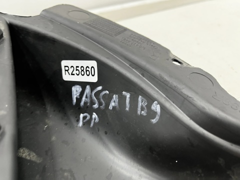 Nadkole VW Passat B9 23r.- prawe przednie ORYGINALNE nakładka na nadkole trójkąt prawy przód 3j0853888b