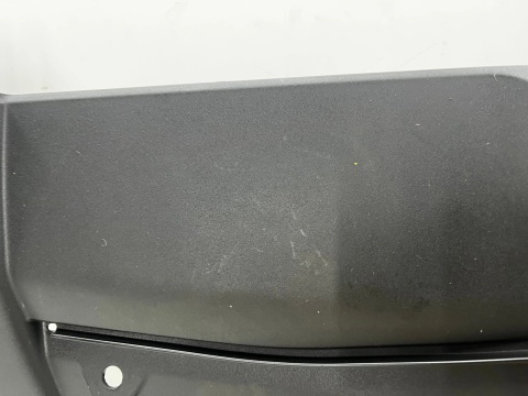 Osłona pasa przedniego Porsche Cayenne 7p 2 II 10-17r. nakładka górna atrapy zamka maski 7p5805806b