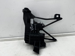 Pas przedni Mercedes w213 16-20r. prawe przednie wzmocnienie wspornik pasa przedniego a2136206400