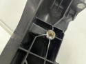 Pas przedni Mercedes w213 16-20r. prawe przednie wzmocnienie wspornik pasa przedniego a2136206400