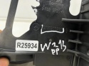 Pas przedni Mercedes w213 16-20r. prawe przednie wzmocnienie wspornik pasa przedniego a2136206400