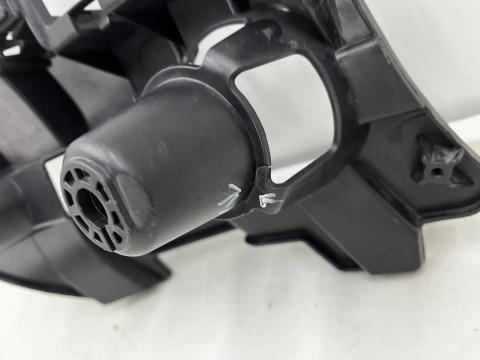 Ślizg Citroen C4X 22r.- prawe tylny mocowanie zderzaka wspornik prawy tył 9858560580