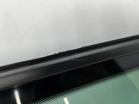 Szyba boczna Skoda Kodiaq I 16-24r. lewy tylny trójkąt karoseryjna zielona przyciemniona fabrycznie 565845297