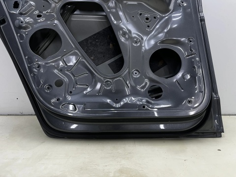 Drzwi VW Touran 2 II 15-26r. lewe tylne lewy tył 5TA833311P