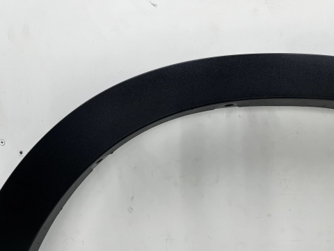 Listwa BMW X5 E70 06-13r. prawy przedni rant nadkola błotnika nakładka prawy przód 7158428