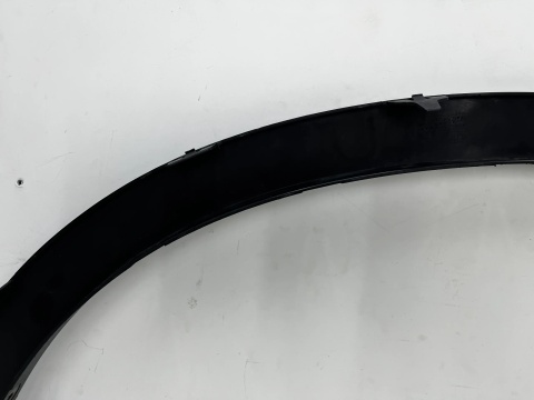 Listwa BMW X5 E70 06-13r. prawy przedni rant nadkola błotnika nakładka prawy przód 7158428