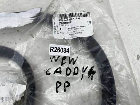 Uszczelka VW Caddy 4 IV Transit Connect 3 III 20r.- GÓRNA guma drzwi wewnętrzna prawych drzwi pasażera prawy przód 2k7843790c