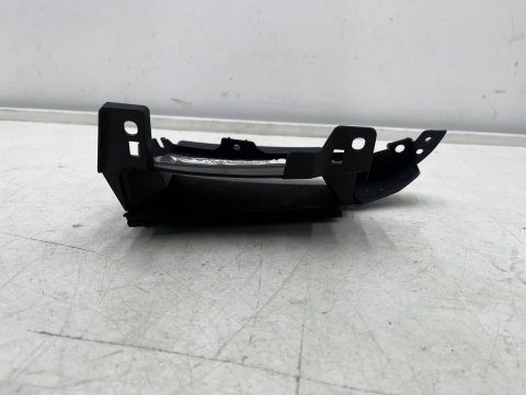 Kanał powietrza Audi A4 B9 15-24r. prawa przednia kierownica zderzaka 8w0121764l