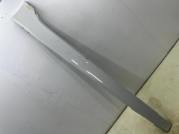 Listwa progowa BMW F46 Gran Tourer 14-22r. PRAWA nakładka progu zewnętrzna 7318852
