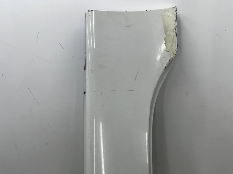 Listwa progowa BMW F46 Gran Tourer 14-22r. PRAWA nakładka progu zewnętrzna 7318852