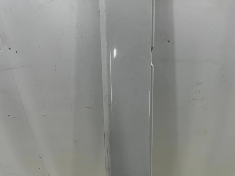 Listwa progowa BMW F46 Gran Tourer 14-22r. PRAWA nakładka progu zewnętrzna 7318852
