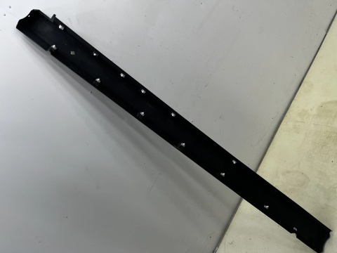 Nakładka progu Citroen C3 Aircross 17-24r. PRAWA listwa progowa zewnętrzna próg 13473613