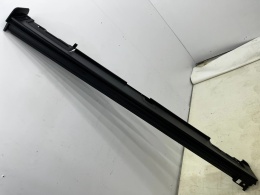 Nakładka progu Mazda CX-30 19r.- lewa listwa progowa zewnętrzna dgh9-51p51