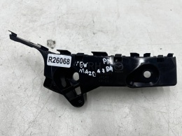 Ślizg Mazda 3 BM 13-18r. prawe przednie mocowanie uchwyt zderzaka prawy przód bhn1500t1