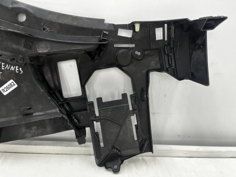 Ślizg Porsche Cayenne 3 III 9y 17r.- prawe tylne mocowanie wspornik uchwyt zderzaka 9y0807178j