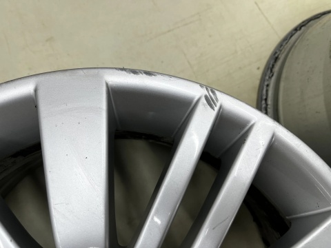 Felgi aluminiowe Fiat r15 cali 6jx15 ET43 4x100 felgi KOMPLET 51776856