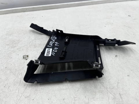 Kanał powietrza Skoda Fabia 4 IV 21r.- prawa przednia kierownica zderzaka 6va121764