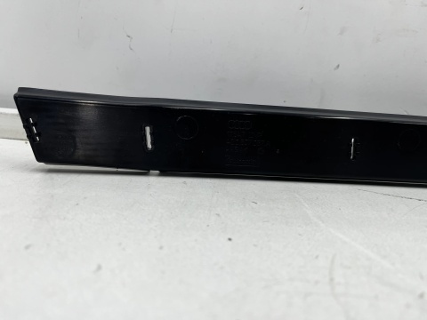 Listwa Audi A6 C7 Lift 14-18r. NOWA przednia środkowa listwa atrapy zderzaka wewnętrzna maskownica 4c0807087a