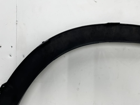 Listwa BMW X5 E70 06-13r. lewy przedni rant nadkola błotnika nakładka lewy przód 7158427