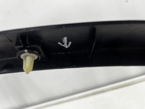Listwa Tesla Model Y 20r.- PRAWY tylny rant nadkola błotnika nakładka prawy tył połysk 1683862-00-a 1683866-00-a