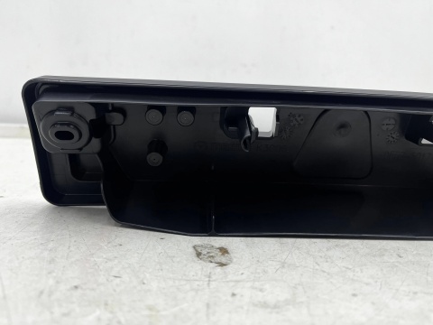 Podkładka pod tablicę zderzaka Mazda CX-30 CX30 19r.- przednia podstawa dfr7-50171