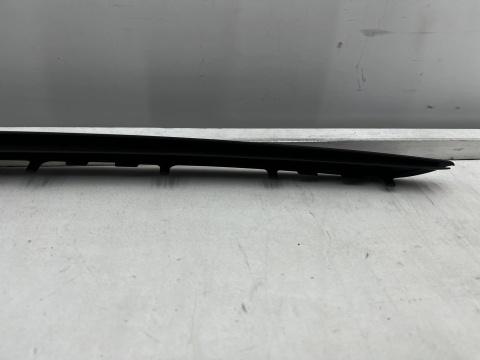 Uszczelka BMW 4 G26 Gran Coupe 21r.- prawa przednia guma szyby czołowej przedniej prawy przód 51137933088