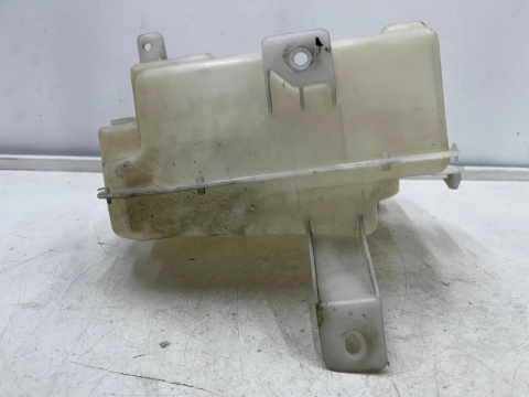 Zbiorniczek spryskiwaczy Mitsubishi Outlander 3 III 12-22r. zbiornik bez pompki