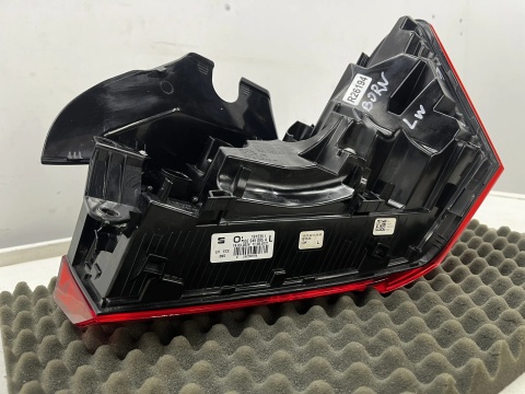 Lampa Cupra Born 21r.- lewa tylna full LED w błotnik oryginalna Europa 10e945095a