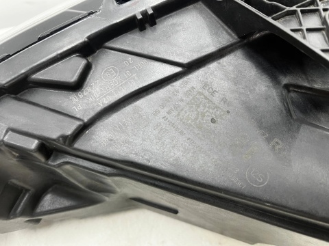 Lampa reflektor Audi A3 8y 20r.- PRAWA przednia MATRIX Europa 8y0941036f