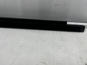 Listwa BMW 4 G22 Coupe M4 G82 20r.- lewa przednia uszczelka drzwi zgarniająca Shadowline zewnętrzna 7482749