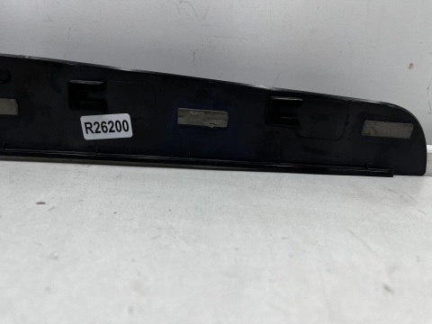 Listwa Iveco Daily 4 IV 2014r.- prawa przednia GÓRNA nakładka ramki drzwi maskownica prawy przód 5801627261 5801529602