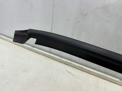 Listwa Mazda 2 III DJ DL 14r.- NOWA lewa tylna uszczelka zgarniająca drzwi