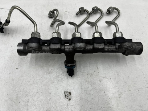 Listwa wtryskowa Opel Movano B Master 3 III 06-22r. 125km 2.3 TDCI DCI 0445214258