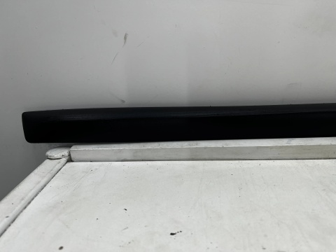 Nakładka progu VW Golf 5 V Touran I 03-09r. PRAWA listwa progowa zewnętrzna próg 1t0854932b