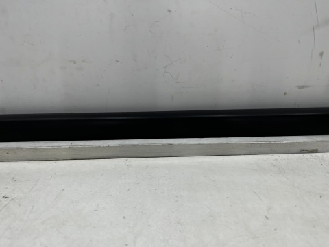 Nakładka progu VW Golf 5 V Touran I 03-09r. PRAWA listwa progowa zewnętrzna próg 1t0854932b