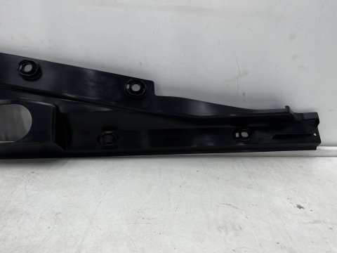 Osłona błotnika Mazda CX-60 CX60 22r.- PRAWA wewnętrzna nakładka błotnika przedniego komory silnika pod maską kbb3-56-915