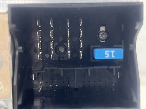 Radio Opel Zafira B 05-14r. z kodem do radia tuner fabryczny czytnik płyt panel sterowania wyświetlacz komplet 13190856